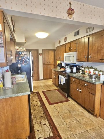 2902 Lincoln Avenue, Saint Joseph, MI 49085