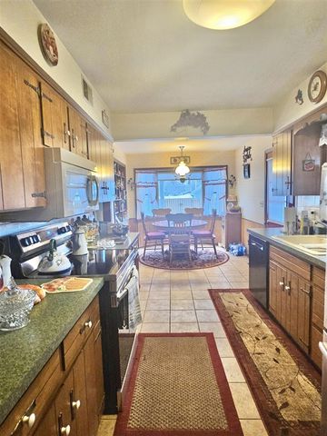 2902 Lincoln Avenue, Saint Joseph, MI 49085