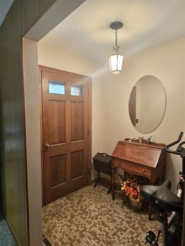 2902 Lincoln Avenue, Saint Joseph, MI 49085