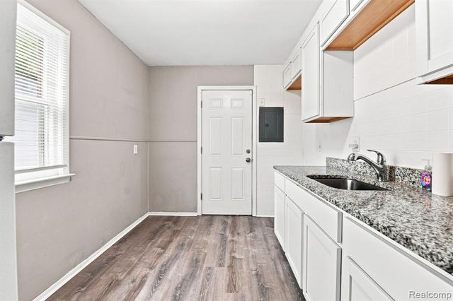 13077 Georgiana Avenue, Warren, MI 48089