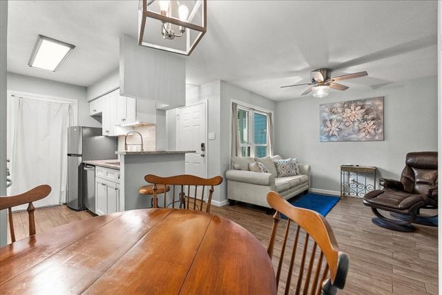 3506 Cove View Boulevard 1303, Galveston, TX 77554