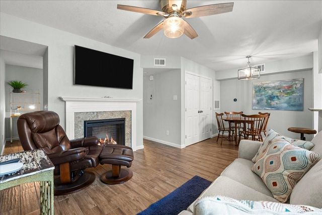 3506 Cove View Boulevard 1303, Galveston, TX 77554