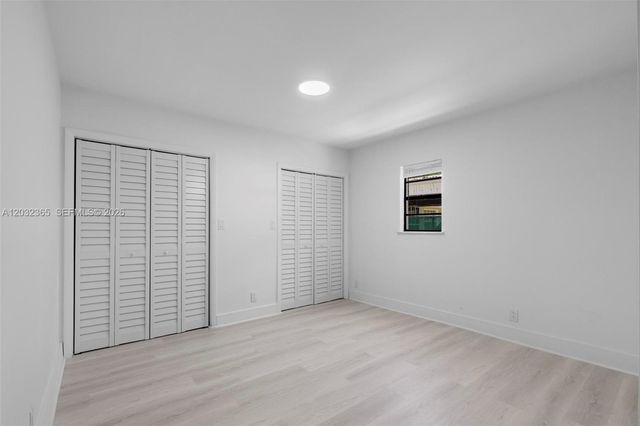 2475 NE 137th St, North Miami Beach, FL 33181