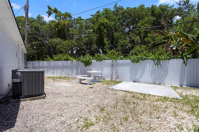 2475 NE 137th St, North Miami Beach, FL 33181