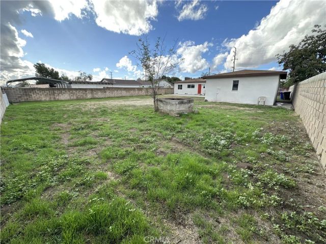 11241 Cactus, Bloomington, CA 92316