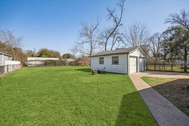 1115 Post Street, Houston, TX 77022