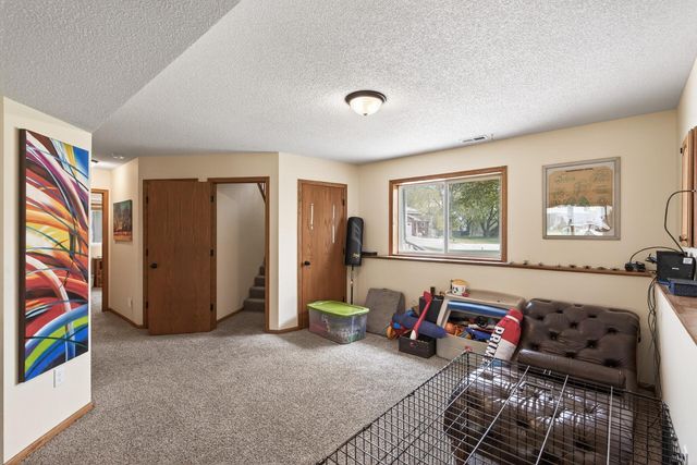 6237 Kalenda Lane NE, Albertville, MN 55301
