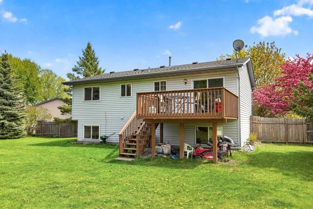 6237 Kalenda Lane NE, Albertville, MN 55301