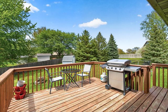 6237 Kalenda Lane NE, Albertville, MN 55301