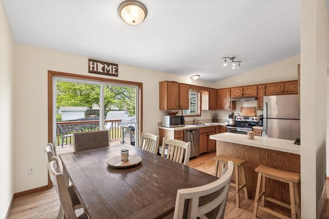 6237 Kalenda Lane NE, Albertville, MN 55301