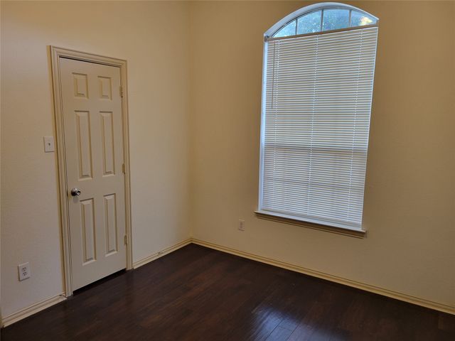 508 Hummingbird Drive, Little Elm, TX 75068