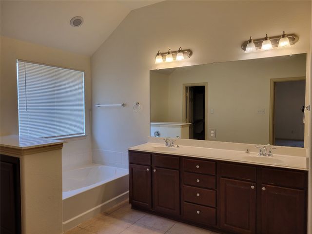 508 Hummingbird Drive, Little Elm, TX 75068