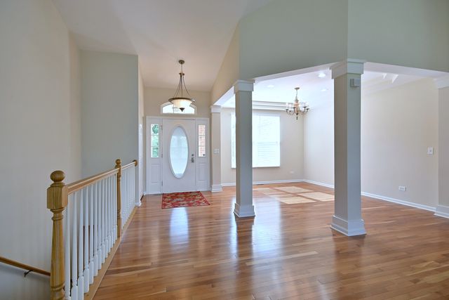 11819 Wolf Creek Lane, Plainfield, IL 60585
