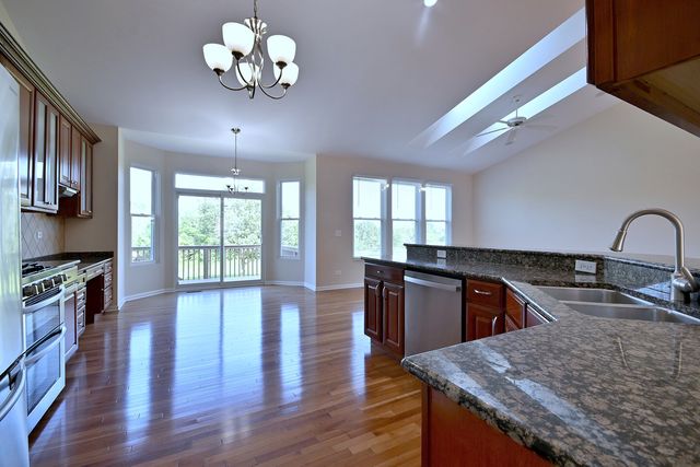 11819 Wolf Creek Lane, Plainfield, IL 60585