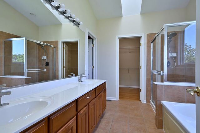 11819 Wolf Creek Lane, Plainfield, IL 60585