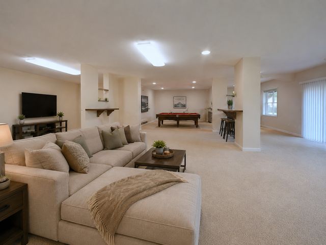 11819 Wolf Creek Lane, Plainfield, IL 60585