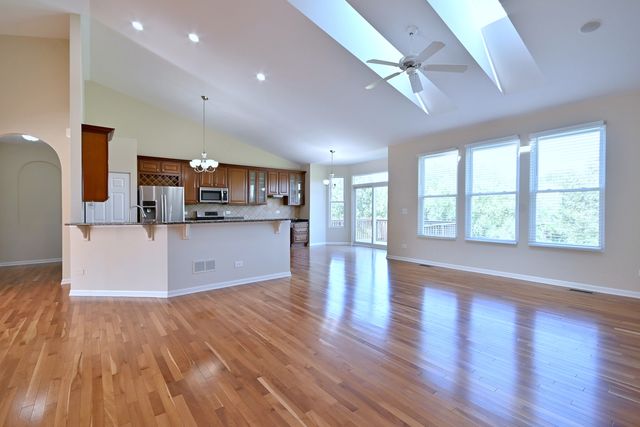 11819 Wolf Creek Lane, Plainfield, IL 60585
