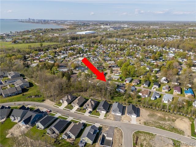 45 Waterview Parkway, Hamburg, NY 14075