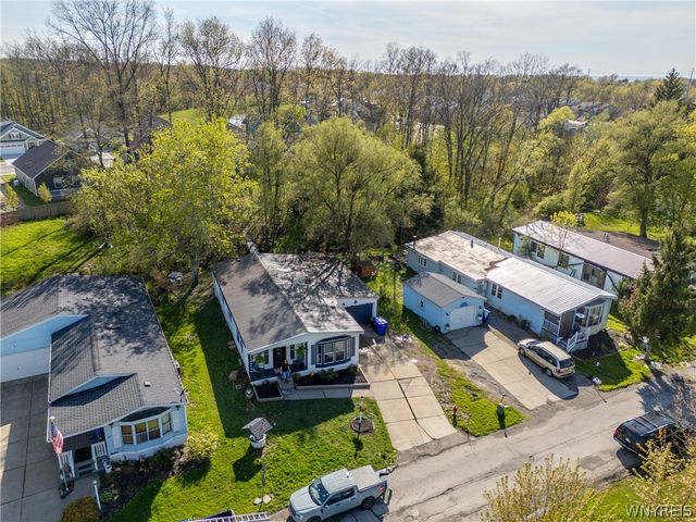45 Waterview Parkway, Hamburg, NY 14075