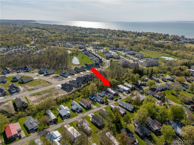 45 Waterview Parkway, Hamburg, NY 14075