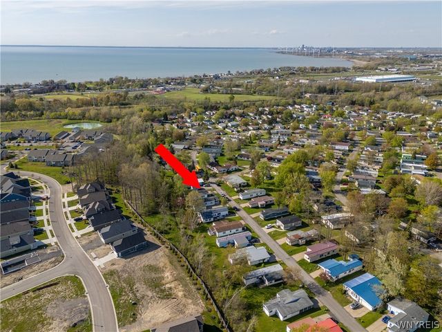 45 Waterview Parkway, Hamburg, NY 14075