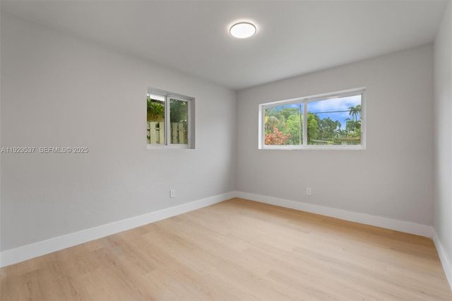 1431 NE 117TH ST, Miami, FL 33161