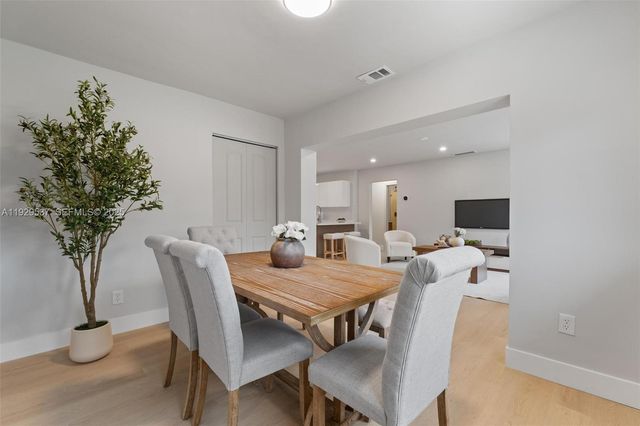 1431 NE 117TH ST, Miami, FL 33161