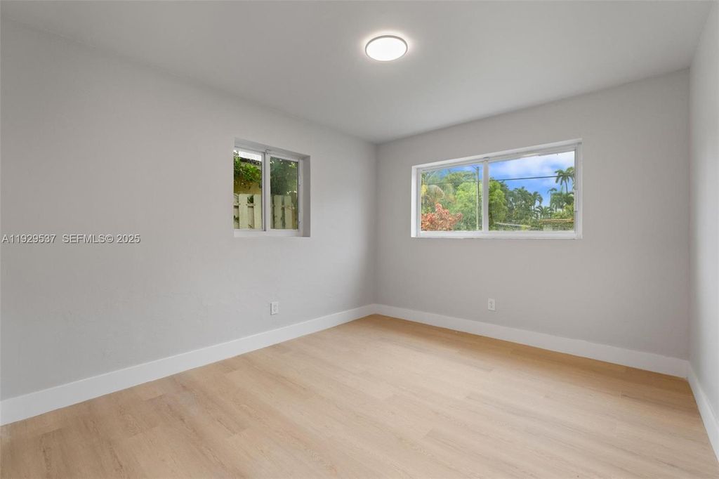 Image 17 of property listing at 1431 NE 117TH ST, Miami, FL 33161