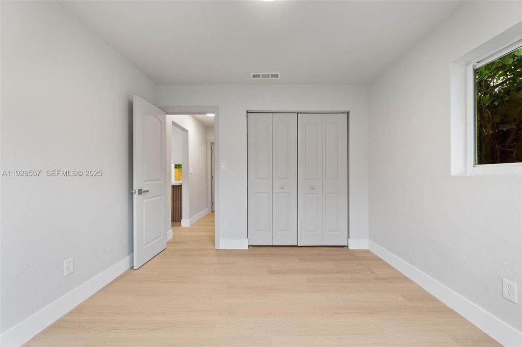 Image 18 of property listing at 1431 NE 117TH ST, Miami, FL 33161