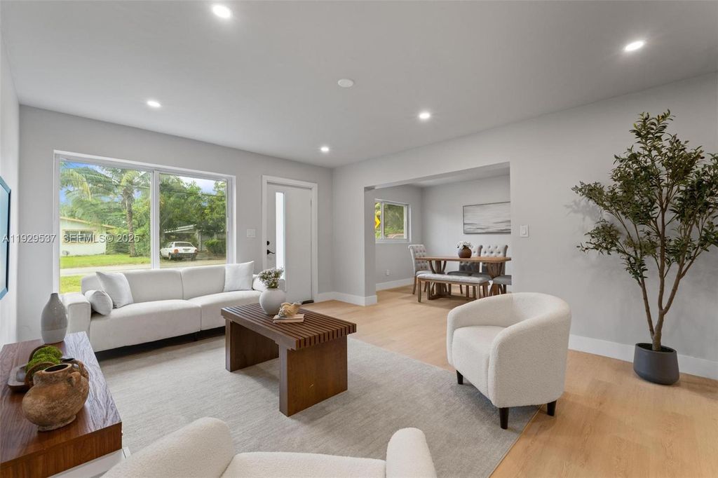 Image 5 of property listing at 1431 NE 117TH ST, Miami, FL 33161