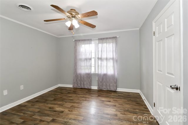 535 N Carolina Avenue, Statesville, NC 28677