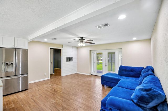 3519 Highway 146 S, Shoreacres, TX 77571