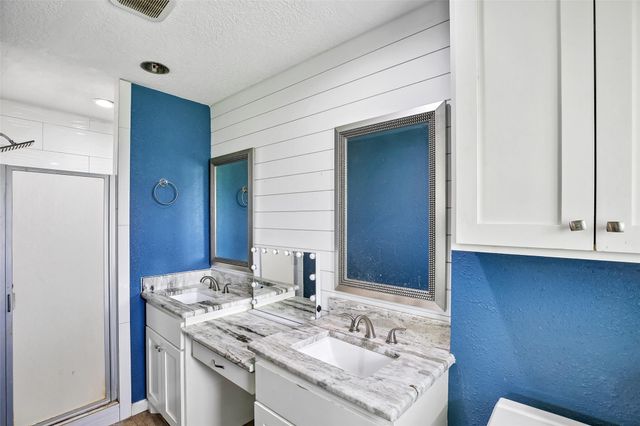 3519 Highway 146 S, Shoreacres, TX 77571