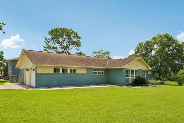 3519 Highway 146 S, Shoreacres, TX 77571