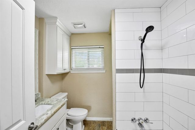 3519 Highway 146 S, Shoreacres, TX 77571