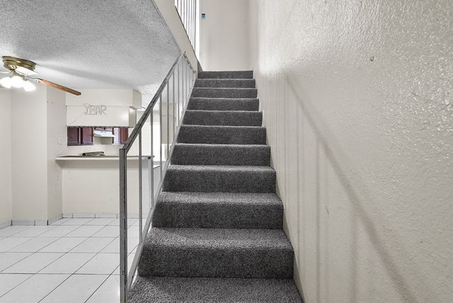 9415 Olde Towne Row, Dallas, TX 75227