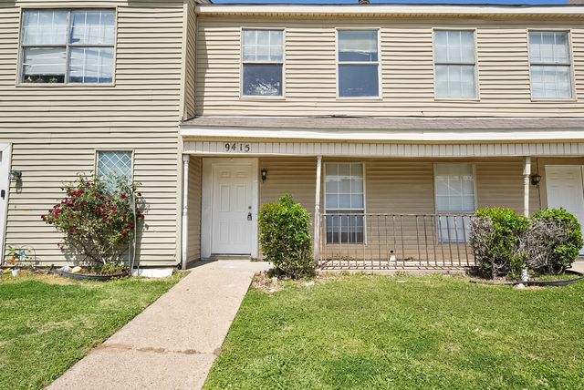 9415 Olde Towne Row, Dallas, TX 75227