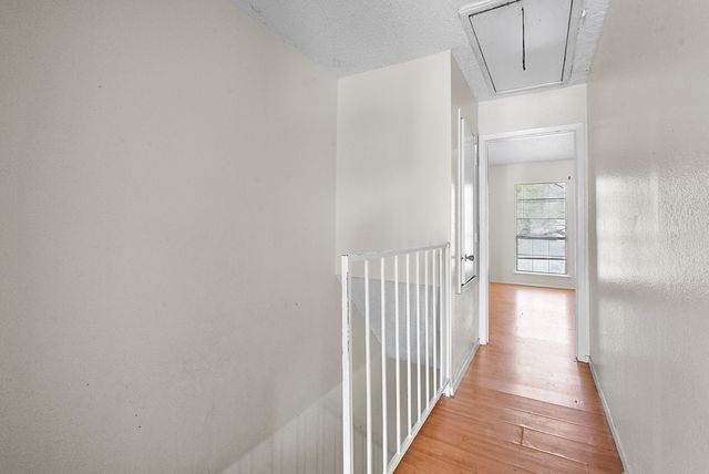 9415 Olde Towne Row, Dallas, TX 75227