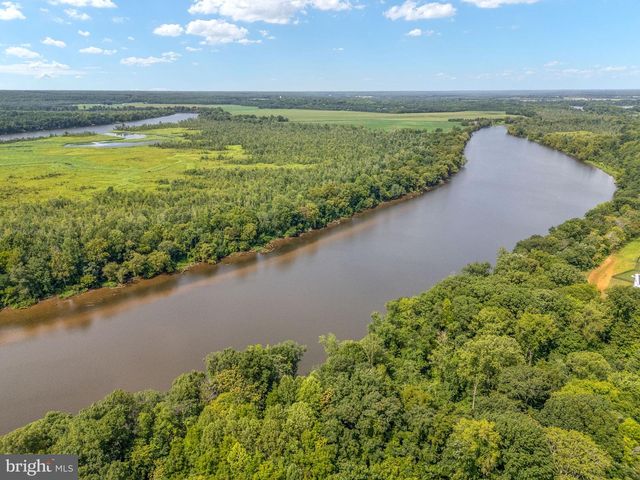 7101 STEAMBOAT CT, King George, VA 22485