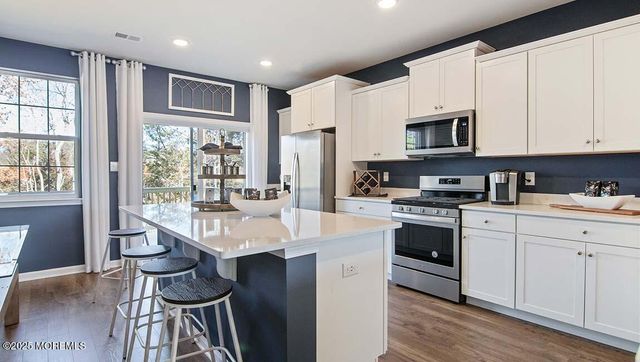 906 Rio Grande Drive, Toms River, NJ 08755