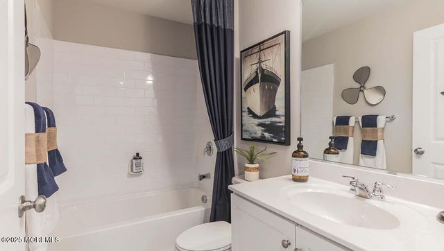 906 Rio Grande Drive, Toms River, NJ 08755