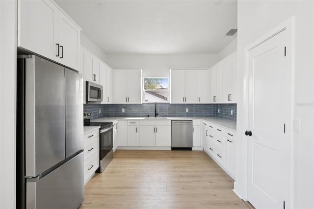 3015 SANCHEZ STREET, Tampa, FL 33605