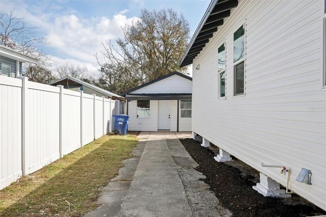 3015 SANCHEZ STREET, Tampa, FL 33605