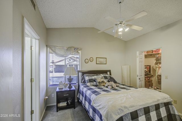 6542 S SAWGRASS Drive, Chandler, AZ 85249