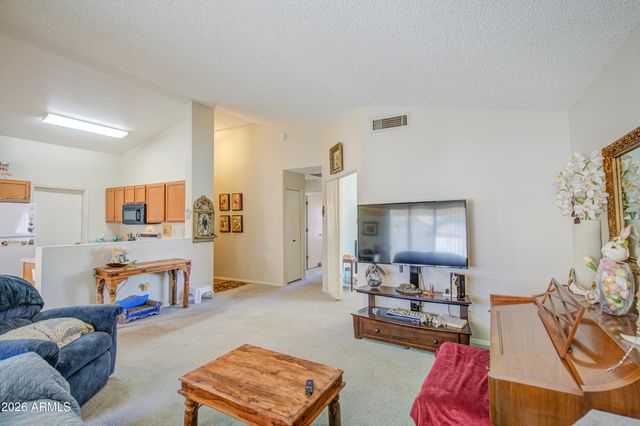 6542 S SAWGRASS Drive, Chandler, AZ 85249