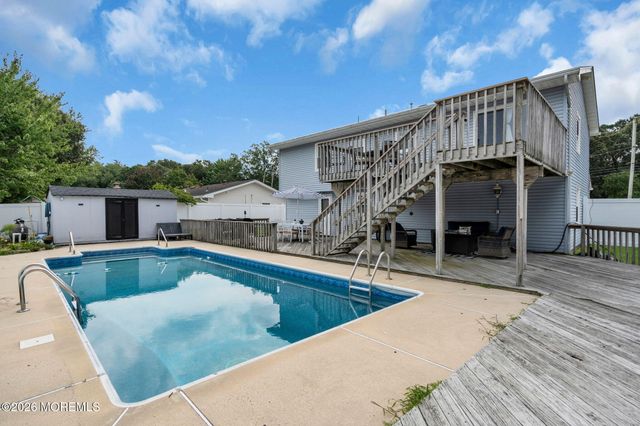 409 Predmore Avenue, Lanoka Harbor, NJ 08734