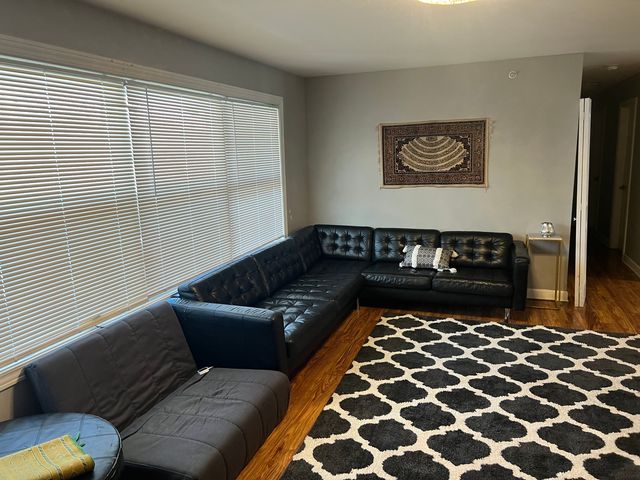 6756 N KEATING Avenue, Lincolnwood, IL 60712