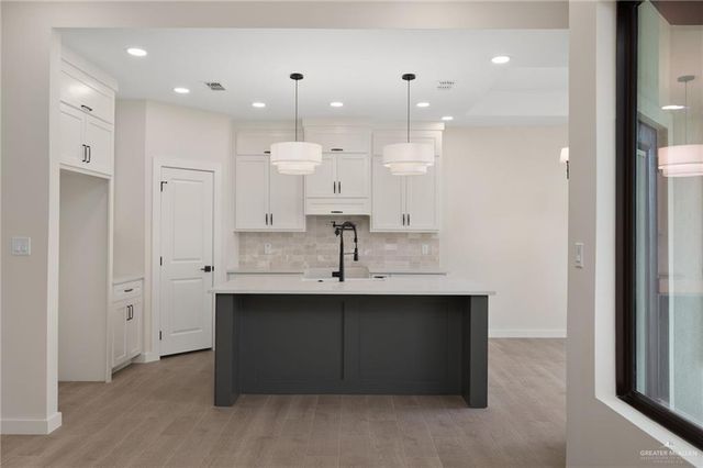 2817 N Alyna Avenue, Edinburg, TX 78541