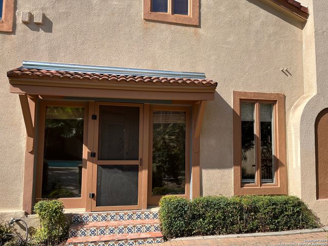 122 E Hollywood, San Antonio, TX 78212