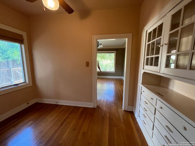 122 E Hollywood, San Antonio, TX 78212